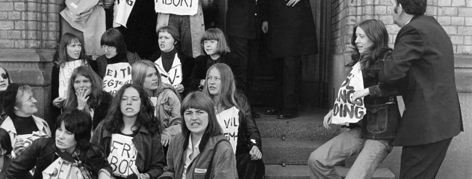 Demonstrasjon for selvbestemt abort i Stortinget 25. april 1975