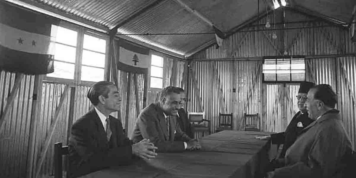 Nasser med rådgivere, al-Solh og Chehab 1958