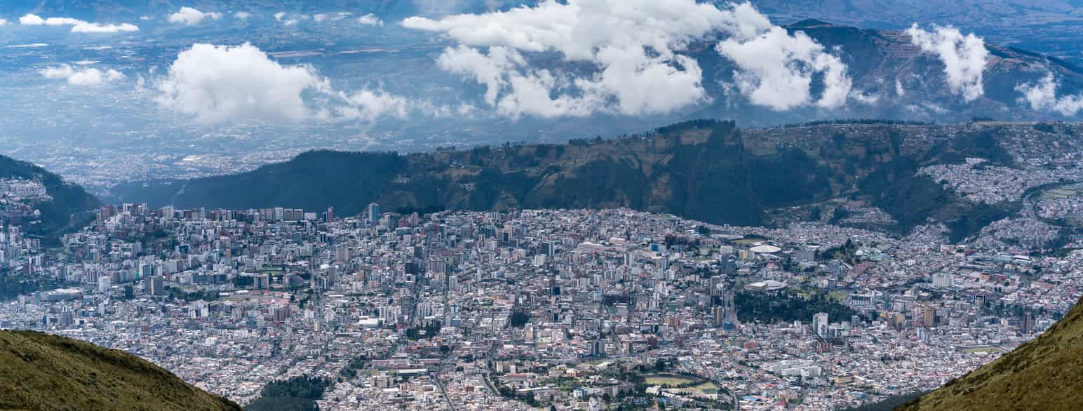 Quito sett fra Pichincha