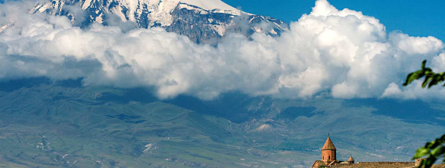 Khor Virap-klosteret med Ararat i bakgrunnen