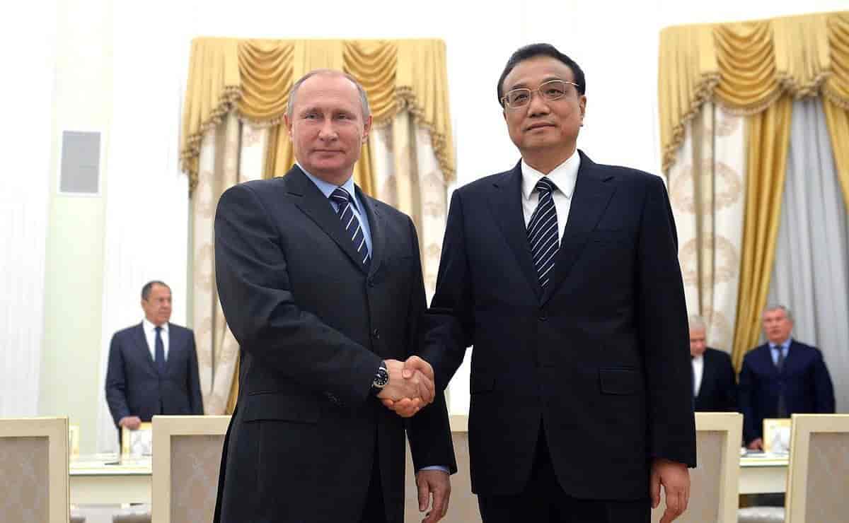 Li Keqiang og Vladimir Putin