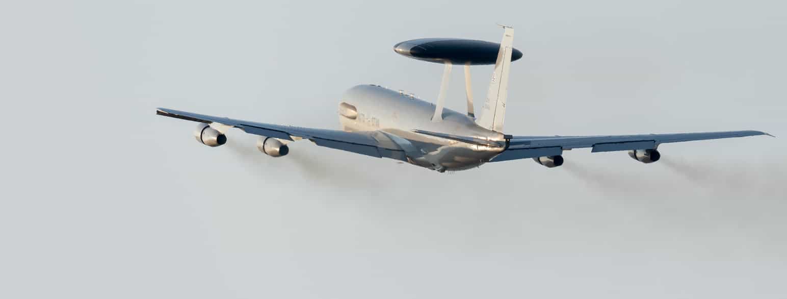 AWACS overvåkningsfly