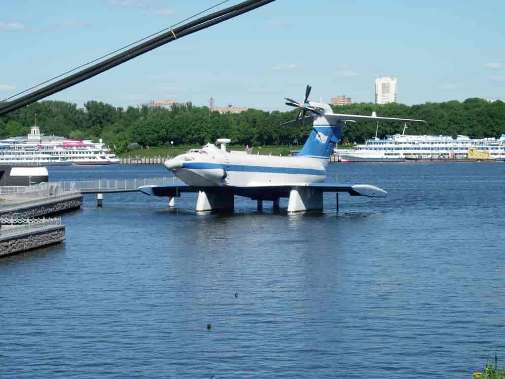 Ekranoplan A-90 Orlyonok ved det Russiske marinemuseum i Moskva
